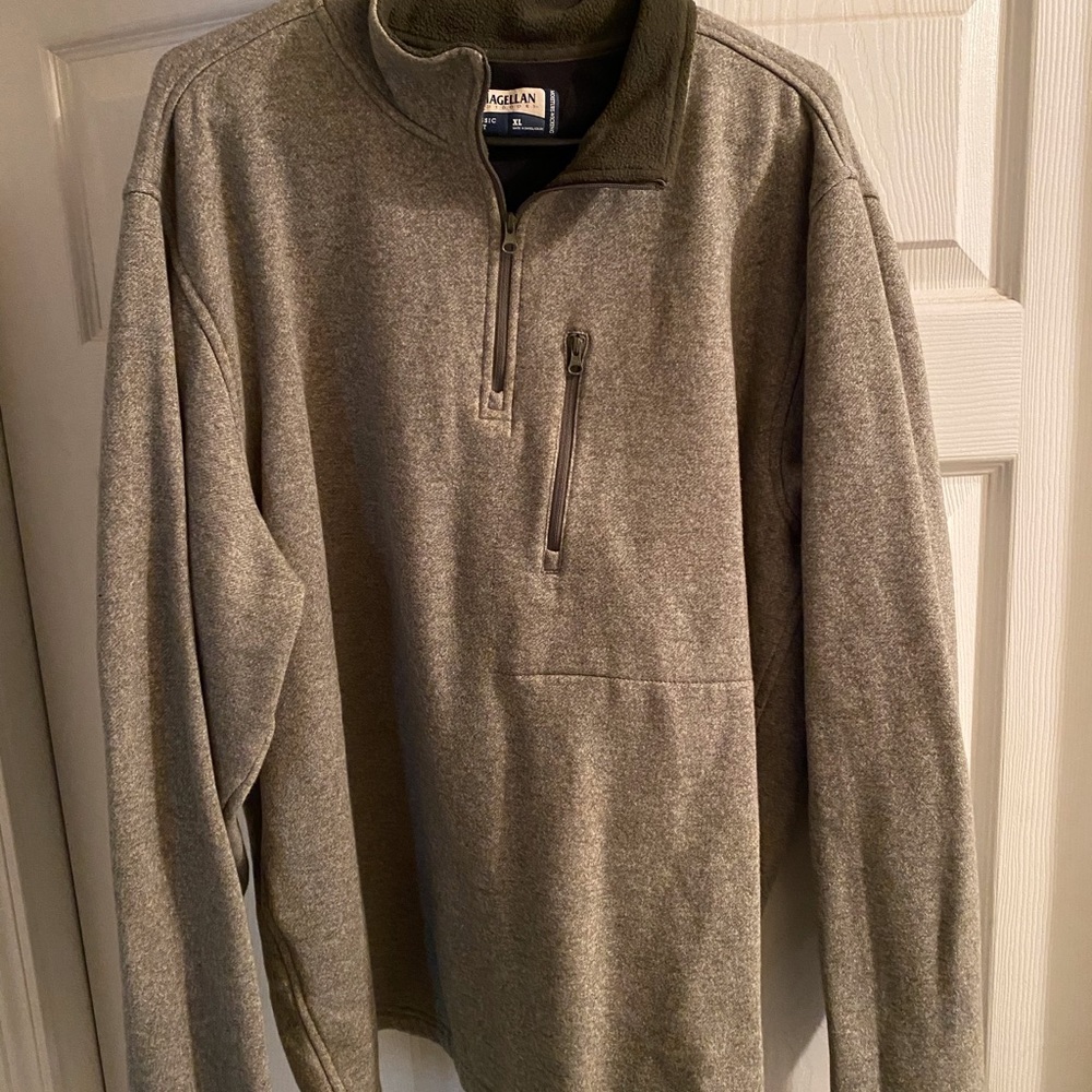magellan sweatshirt